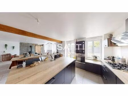 ensemble immobilier à bignay  entre saint-jean-d’angély et tonnay-boutonne