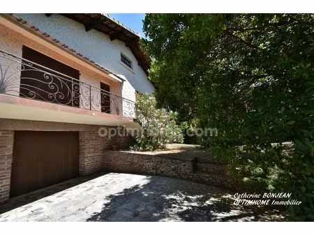 carcans bourg - maison familiale à rénover avec dépendances sur un magnifique terrain arbo