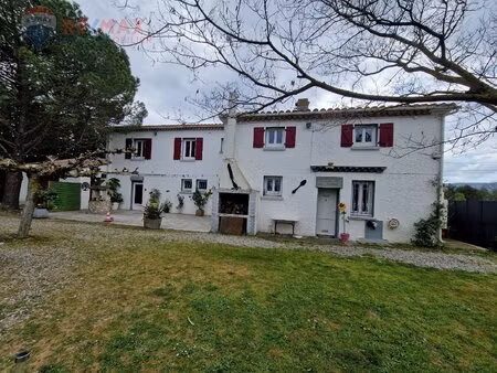 maison de village