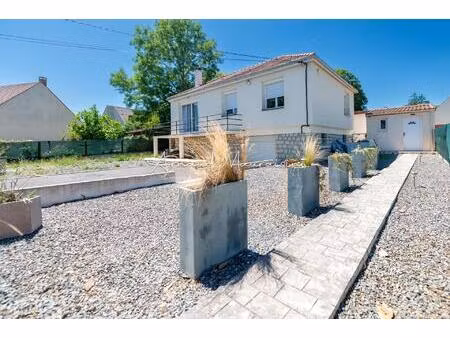 maison familiale sur grand terrain de 2000m2