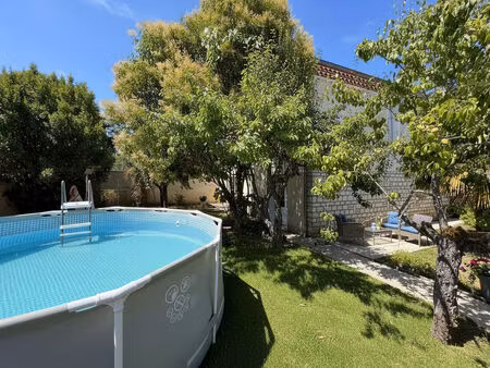 a vendre maison avec jardin entierement renovee interieurement