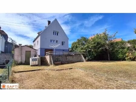 maison rénovée et fonctionnelle avec grand jardin
