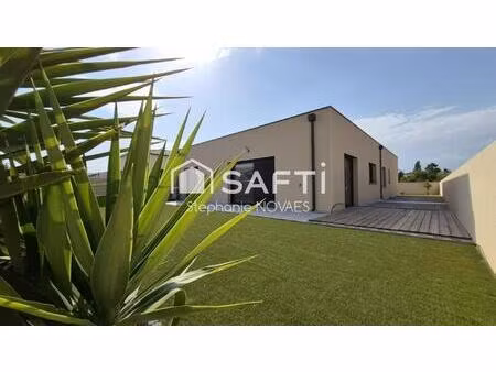 superbe villa de plain-pied neuve contemporaine de 136 m² - prestation haut de gamme - auc