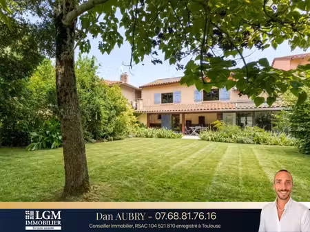 173m2 de charme avec jardin à 5mn d'auterive