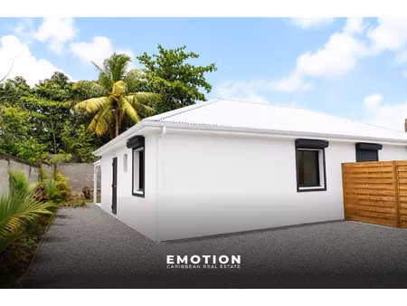 villa t3  mitoyenne  le moule  guadeloupe