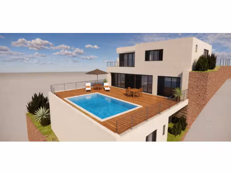 villa contemporaine à sisco avec piscine et terrasse