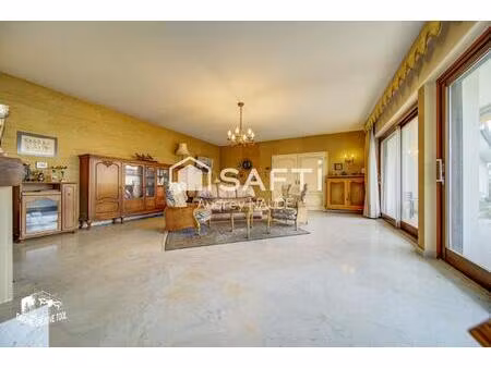 maison individuelle de plain-pied avec sous-sol complet