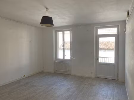 appartement fontenay le comte 3 pièce(s)