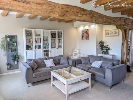 maison en pierre rénovée avec goût – 148 m² – 4 chambres – grand garage