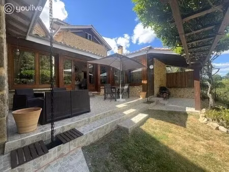 charmante maison de village en pierre rénovée de 115m² – calme et authenticité à l'âge (ma