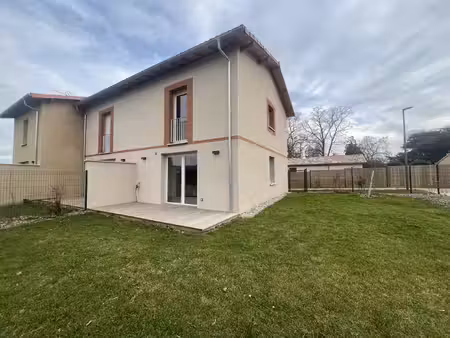 pompertuzat maison t3 neuve avec 2 parkings et jardin