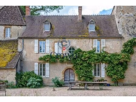 prestigieux château en vente château-chalon  bourgogne-franche-comté