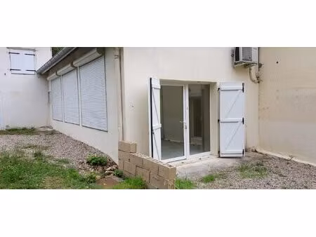 location appartement 1 pièce 64m² realmont 81120