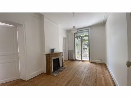 location local professionnel 105m² montpellier 34000