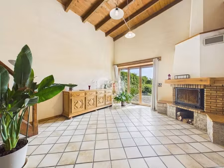 vente maison 5 pièces 217.66 m² à pusy-et-epenoux (70000)  169 000 €
