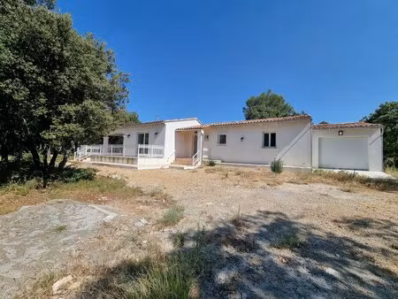 villa récente de plain-pied sur 6000m2 de terrain