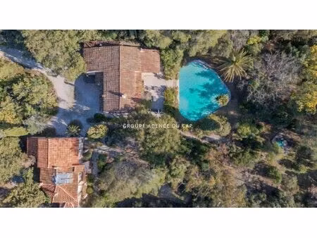 frejus - valescure villa provencale sur 4000m de terrain - piscine