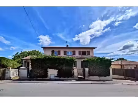 vente maison 10 pièces 182 m² à saint-salvy-de-la-balme (81490)  149 900 €
