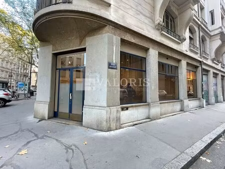 location commerce lyon 6 69006 70m²