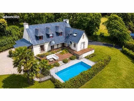 maison avec piscine 5 chambres
