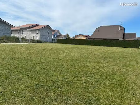 à vendre : terrain plat de 1200 m² à amphion-publier