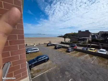 appartement t2 vue latérale mer. 50m de la plage