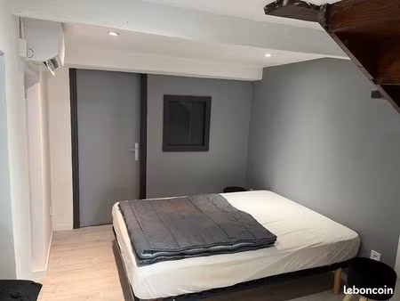 ensemble de deux maisons de village rénovées et louées meublées – idéal investisseur