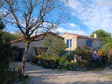 vend maison de village 123 m2