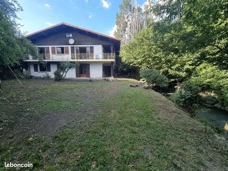 maison de 194 m² avec terrain constructible