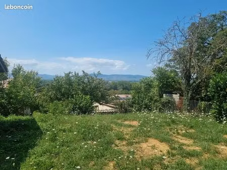terrain 600 m² belleville