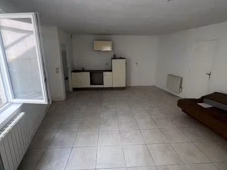 appartement t2 spacieux et fonctionnel – résidence calme et sécurisée – croix