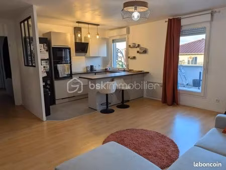 appartement 3 pièces 63 m²