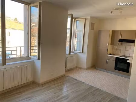 appartement type f2 - quartier trés calme - idéal étudiant  jeune travailleur ou couple