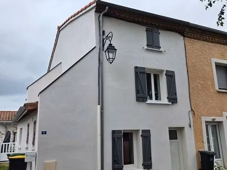 location maison de village rénovée