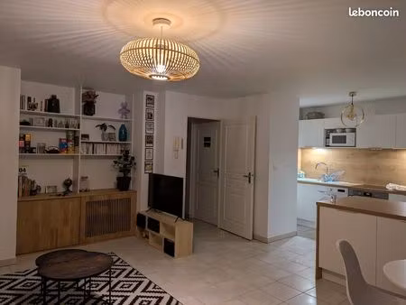 location t3 duplex st medard centre