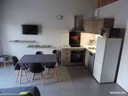 maison a louer au mois le mois d'octobre à fin juin 2027