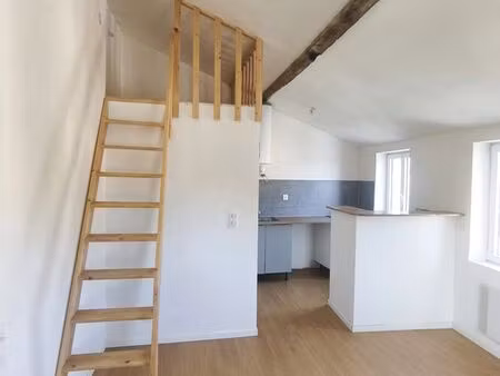 studio rénové récemment meublé - centre ville de dieppe