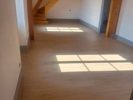 appartement t4 83 m² — 3 chambres — fuans (25390) — 850 /mois