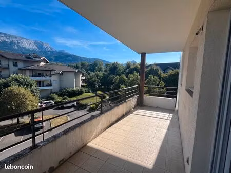 t2 meublé lumineux avec grand balcon 48m²