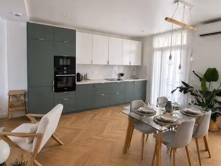appartement meublé haut de gamme de 68m² refait à neuf avec jardin et climatisation