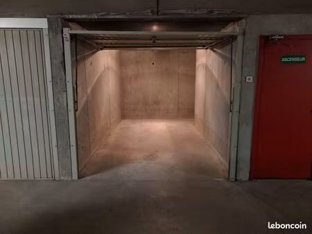 garage dans résidence sécurisée