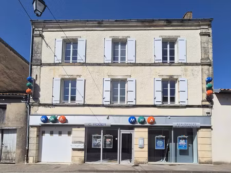 vente immeuble 243 m² ruffec (16700)