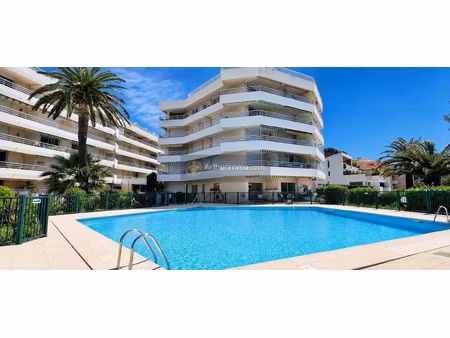vente appartement 1 pièces 31 m2 à saint-raphaël