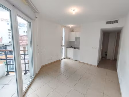 location appartement 1 pièce 24m² nice 06300