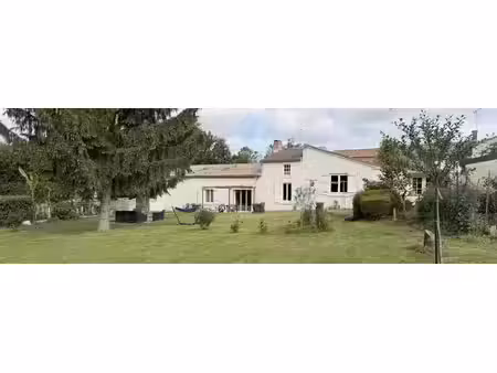 vente maison 5 pièces 90 m² à bazoges-en-pareds (85390)  159 600 €