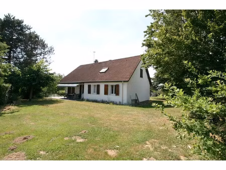 vente maison 8 pièces 203 m² à dole (39100)  260 000 €