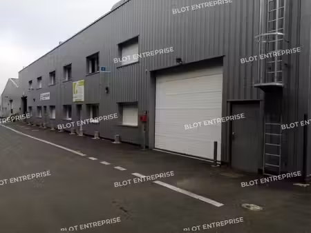location entrepôt bouguenais 44340 600m²