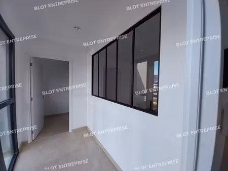 location local d’activités pornichet 44380 400m²