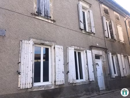 maison de village - 183m ²