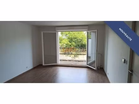 appartement t2 lumineux de 46 m² avec balcon et parking privatif